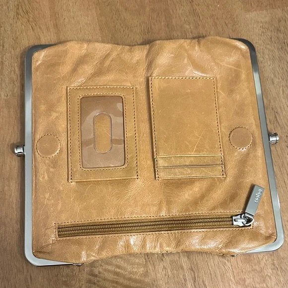 HOBO The Original Textured Floral Leather Clip Frame Wallet - Picture 5 of 8